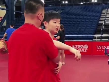 乒乓球大满贯男女单双冠军得主 9337be6963fa2c1b237d3b5f543761bb~tplv-dy-resize-origshort-autoq-75:330.jpeg?biz_tag=pcweb_cover&from=3213915784&s=PackSourceEnum_AWEME_DETAIL&sc=cover&se=false&x-expires=2010870000&x-signature=f9GRCi1ohyYaOllxaneWlao7vjk%3D