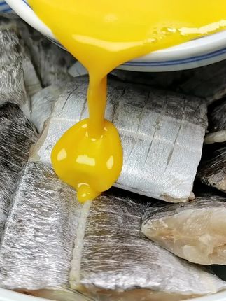 炒肉丝怎么炒嫩又好吃 技巧 1654b82348c342b7b8ef9703591d9342~tplv-dy-cropcenter:323:430.jpeg?biz_tag=pcweb_cover&from=3213915784&s=PackSourceEnum_PUBLISH&sc=cover&se=true&sh=323_430&x-expires=1994540400&x-signature=JX98ln%2FN4ntuHSpT23hKjcUVEj4%3D