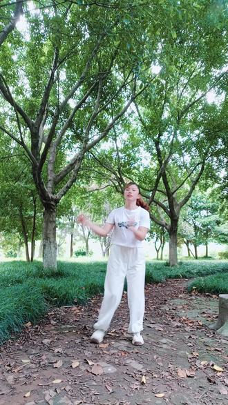 买房交多少首付最好 17bf8a9e8fba4a9aaf876842949a5c02_1695506884~tplv-dy-resize-origshort-autoq-75:330.jpeg?biz_tag=pcweb_cover&from=3213915784&s=PackSourceEnum_AWEME_DETAIL&sc=cover&se=false&x-expires=2010913200&x-signature=7Fw%2BreAXaCwJ68wI0Ia97PlT5ec%3D