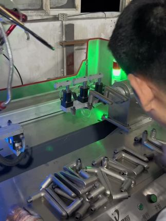 食用油温度最高能达到多少 3cf550277b6f4f9288a4eacaefbc16d8~tplv-dy-cropcenter:323:430.jpeg?biz_tag=pcweb_cover&from=3213915784&s=PackSourceEnum_PUBLISH&sc=cover&se=true&sh=323_430&x-expires=1993460400&x-signature=%2FG7OIQpuNJZOuGUzTCp22%2BAHJx4%3D