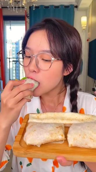 苹果怎么做好吃 简单 5b4315715d3e47af97f0012650cbccb8_1668661082~tplv-dy-resize-origshort-autoq-75:330.jpeg?biz_tag=pcweb_cover&from=3213915784&s=PackSourceEnum_AWEME_DETAIL&sc=cover&se=false&x-expires=1984100400&x-signature=Blz0ElrWWWkGTQ4L8XcYml%2Bk95k%3D