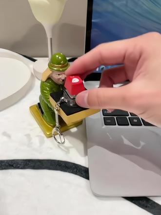 免费机票如果没有座怎么办 5f87a720f4ce4290a098a229784fa195_1696226189~tplv-dy-resize-origshort-autoq-75:330.jpeg?biz_tag=pcweb_cover&from=3213915784&s=PackSourceEnum_AWEME_DETAIL&sc=cover&se=false&x-expires=2011597200&x-signature=9s4TSXVmG0P5XkGO9ShYdr7o8Q4%3D