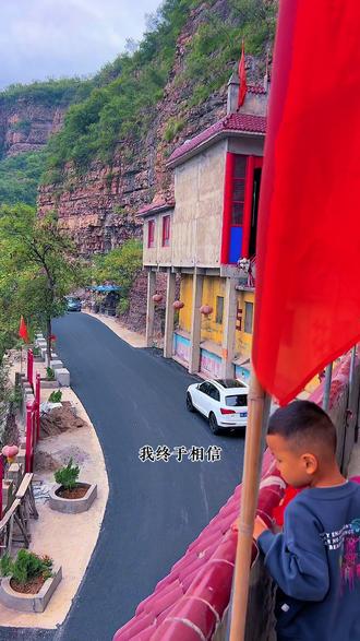 厨房墙壁砖贴什么颜色好看 7273ee68793145ebb1f2eacffe9bb7c7_1696572883~tplv-dy-resize-origshort-autoq-75:330.jpeg?biz_tag=pcweb_cover&from=3213915784&s=PackSourceEnum_AWEME_DETAIL&sc=cover&se=false&x-expires=2011993200&x-signature=hLY7VZptzjPoDBOGtHx7Ozy4p9s%3D