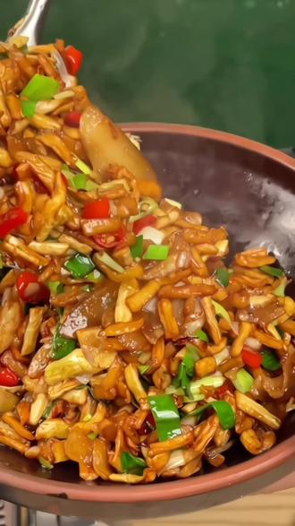 炒肉丝怎么做视频 aa3033f56d9d4e92bd1dddbc66c03e9e_1692606480~tplv-dy-resize-origshort-autoq-75:330.jpeg?biz_tag=pcweb_cover&from=3213915784&s=PackSourceEnum_AWEME_DETAIL&sc=cover&se=false&x-expires=2009451600&x-signature=MQjIb9fQkrM8A6e5nJAFa%2BF1HBw%3D