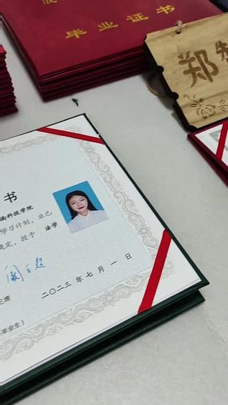 电脑怎么上不去微信 ec87e36522a3479d83163a87231e37f0_1692272713~tplv-dy-resize-origshort-autoq-75:330.jpeg?biz_tag=pcweb_cover&from=3213915784&s=PackSourceEnum_AWEME_DETAIL&sc=cover&se=false&x-expires=2009566800&x-signature=5RIUG50ii2avu309YatF03UepX0%3D