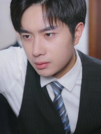 国防生电视剧全集在线观看 o8ILoTgCbAEhV3kuAn9l6vBXjDANeAKne4yIzG~tplv-dy-resize-origshort-autoq-75:330.jpeg?biz_tag=pcweb_cover&from=3213915784&s=PackSourceEnum_AWEME_DETAIL&sc=cover&se=false&x-expires=2010672000&x-signature=4OEc8wjuU9M2NOKbtpfXCacNuC0%3D