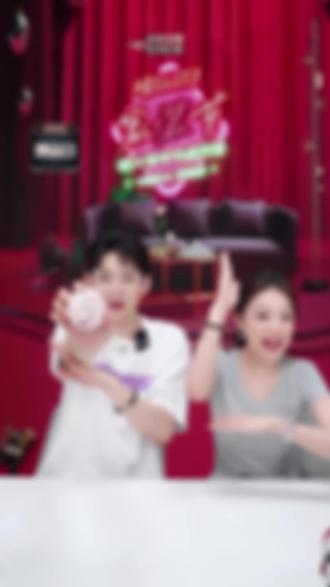 蜜蜂惊喜社直播预告7.21 o8g36D8TkA38yldUAnBOOmUteAtENIb92A3P3f~tplv-dy-resize-origshort-autoq-75:330.jpeg?biz_tag=pcweb_cover&from=3213915784&s=PackSourceEnum_AWEME_DETAIL&sc=cover&se=false&x-expires=2006121600&x-signature=NJ1D25DGPkEW1U02rr2TauSPw9U%3D