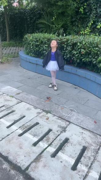 泗水大集哪家好吃 oAXaECmslYAcjseqB18DgUnTAKA9IyfQINbYCm~tplv-dy-resize-origshort-autoq-75:330.jpeg?biz_tag=pcweb_cover&from=3213915784&s=PackSourceEnum_AWEME_DETAIL&sc=cover&se=false&x-expires=2012709600&x-signature=zT6lWirJRoM5aJtw8N5cElOAO6o%3D