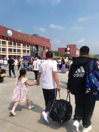 宿舍日常生活视频 oApQceB9CnkX9LAnMgZFAf8gIbVbkTADJ7QCJC~tplv-dy-resize-origshort-autoq-75:330.jpeg?biz_tag=pcweb_cover&from=3213915784&s=PackSourceEnum_AWEME_DETAIL&sc=cover&se=false&x-expires=2009152800&x-signature=7l0AmbopFBnxWAjm7nZn%2FQ1DsGg%3D