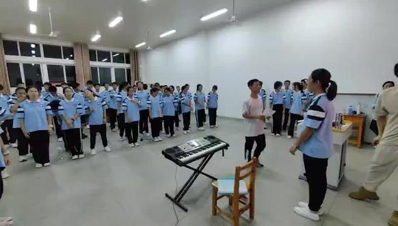 有什么好的电视剧推荐一下吗 oIRbZ8S2AdC92nqJgEKAM3fCoMDAElfNgCBjQw~tplv-dy-resize-origshort-autoq-75:330.jpeg?biz_tag=pcweb_cover&from=3213915784&s=PackSourceEnum_AWEME_DETAIL&sc=cover&se=false&x-expires=2011078800&x-signature=vuj%2BITYmZW%2BSl170Jbu25Pe1jZY%3D