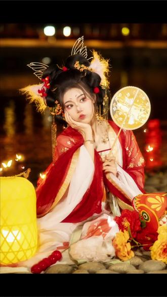 漂亮的李慧珍电视剧全40集 oMeMNALdAEQI4BYy7XCfhSFjEBctxo5awgz6A5~tplv-dy-resize-origshort-autoq-75:330.jpeg?biz_tag=pcweb_cover&from=3213915784&s=PackSourceEnum_AWEME_DETAIL&sc=cover&se=false&x-expires=2011694400&x-signature=6RTluTdcrxod9dVYRWO2ThFFDWM%3D