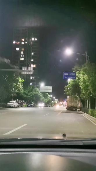直播用的笔记本电脑多少钱 oMkBOBbKlwAgKuZOBPeDgJnDABA9kfQQIsboNw~tplv-dy-resize-origshort-autoq-75:330.jpeg?biz_tag=pcweb_cover&from=3213915784&s=PackSourceEnum_AWEME_DETAIL&sc=cover&se=false&x-expires=2010315600&x-signature=AazOsGw1Nj6BfJLnkD4z17Rjhvk%3D