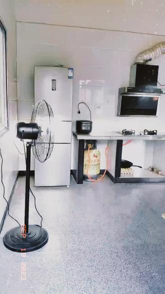 自贴防水卷材系列 oQEvJ9BlzCJtT84UAdwnYgAADNAbApfteI73Db~tplv-dy-resize-origshort-autoq-75:330.jpeg?biz_tag=pcweb_cover&from=3213915784&s=PackSourceEnum_AWEME_DETAIL&sc=cover&se=false&x-expires=2010564000&x-signature=ezfvv4%2BFEJQu6lBgfSsF57ngv8s%3D