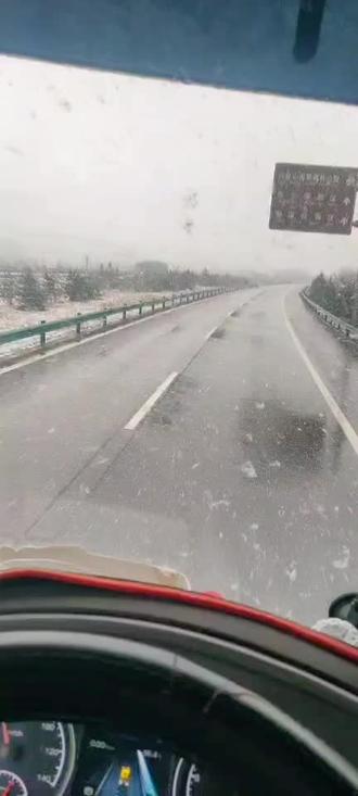 徒步旅行攻略推荐 oYEENImLgA1FAIEMeftisyzBVajgnhAC0hn1Ad~tplv-dy-resize-origshort-autoq-75:330.jpeg?biz_tag=pcweb_cover&from=3213915784&s=PackSourceEnum_AWEME_DETAIL&sc=cover&se=false&x-expires=2011849200&x-signature=vgj4HQL%2BnPGgUGz9WfX8BtYqVsg%3D