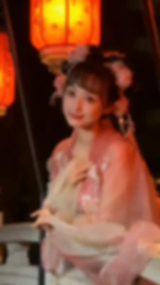 美国网络暴力有多可怕 ogQBltU5yA07zX3IAiLhAfCETBefEI3WJIulpX~tplv-dy-resize-origshort-autoq-75:330.jpeg?biz_tag=pcweb_cover&from=3213915784&s=PackSourceEnum_AWEME_DETAIL&sc=cover&se=false&x-expires=2009430000&x-signature=YxEBSl3vNvn6nIq7mFp0n8xK25M%3D