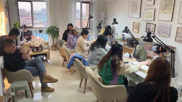 专业理发店设计机构 oociGQgkNAEOUgoCBzeyrHBuEhADfAbTMQ4I8B~tplv-dy-resize-origshort-autoq-75:330.jpeg?biz_tag=pcweb_cover&from=3213915784&s=PackSourceEnum_AWEME_DETAIL&sc=cover&se=false&x-expires=2012158800&x-signature=Dwhl%2BaBnT5v7g0A8Js9D%2Ff11kNM%3D