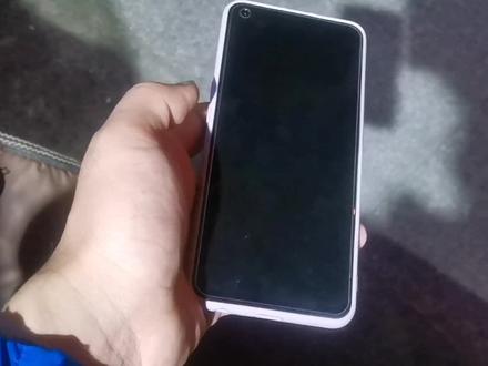 真我手机续航真的是太差了,还没到下班就关机,真的是后悔死了!