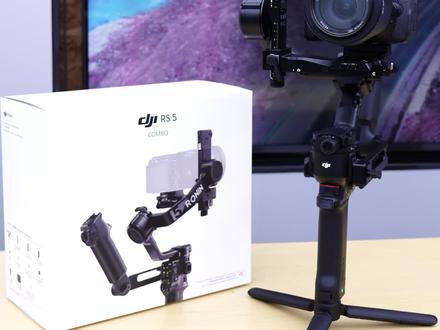 大疆rs5功能讲解
微调旋钮 增强追踪模块 电控手炳
好用!强大!更简单!
#rs5 #大疆 #稳定器