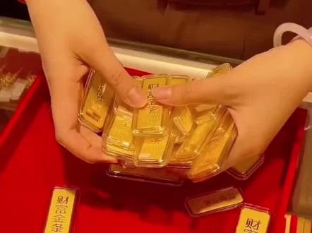 2015至2026年黄金价格#分享#涨见识 #讨论#你怎么看