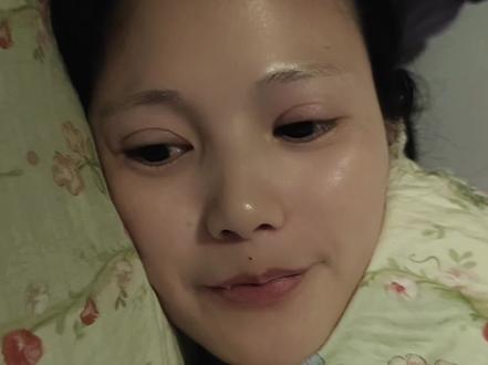 我家媳妇不咬人,各位网友不要瞎带节奏了,我夫人非常好,就是喜欢看我脖子,说我脖子好看,晚上睡前都要说好几遍。#这种老婆才是好老婆 #我的媳妇 #恐怖故事 #你怕不怕 #你会怎么做