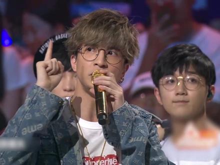 这是毛不易复仇孟子坤的名场面 #明日之子 #薛之谦 #毛不易 #毛不易无名的人 #综艺名场面