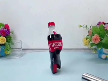 可乐被火烧真的会逃跑吗?#测评 #揭秘 #实验