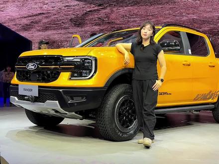 同行都“慌了”?,国产“小猛禽”问世,它够硬吗?#硬派越野 #福特ranger #2023成都国际车展