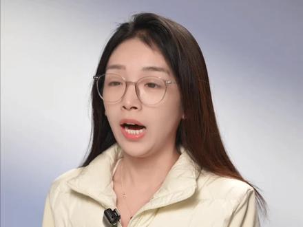 其实我们日常的食物很难吃够蛋白质!这款乳清蛋白粉,不但可以帮助我们补充蛋白质,里面还有人体所需氨基酸以及免疫球蛋白,而且不额外添加果糖和麦芽糖,草莓味的非常好喝!非常推荐加班组以及健身党的朋友来试一试!#东方甄选 #东方甄选新品 #乳清蛋白粉 #蛋白粉