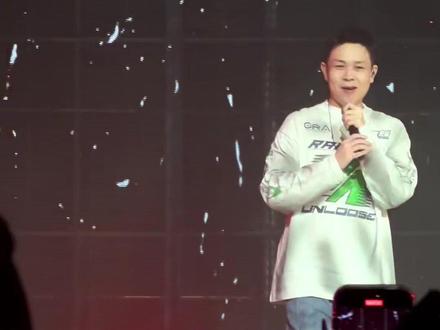 现场版《说唱入门教学》#说唱入门教学 #张子豪巡演沈阳 #livehouse @Wiz_H张子豪(正在巡演版)