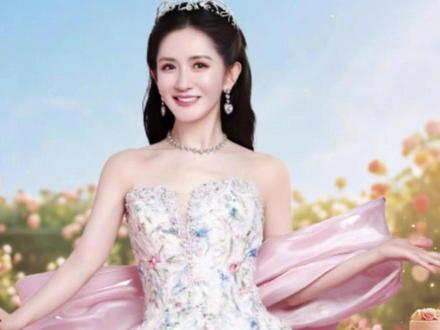#谢娜成都演唱会票秒售罄 大家也就在网上说说,现实谁不想在现场急头白脸的唱两句菠萝菠萝蜜啊#谢娜 #谢娜首场演唱会