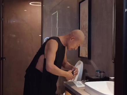 冻死迎风站,饿死不弯腰。#冬泳怪鸽