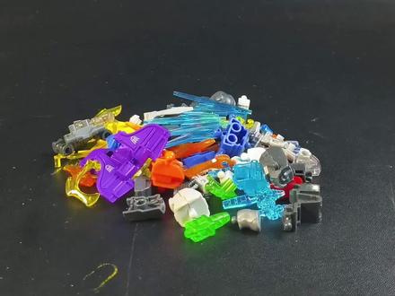 重生!我做出了晶莹擎天柱装甲隐藏!
#布鲁可积木人#布鲁可积木人自改#布鲁可积木人改造#歪歪模玩站#布鲁可变形金刚星辰版