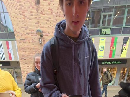 一个女人在比利时摆摊创业,第120集 #抖音年味争霸赛 #这也能开播 #vlog十亿流量扶持计划 #抖音美食创作人 #创作者扶持计划