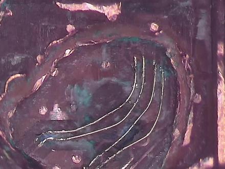 缝缝补补又三年,维修小白注意了,换屏的时候切记要区分好螺丝的长短,如果装了长螺丝会直接把主板打穿导致大电流不开或者能开机不显示各种问题,下面给大家展示一下螺丝柱打穿后的维修细节,修手机我们是专业的,喜欢的朋友记得点赞加关注。