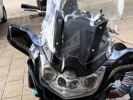 春风国兵650做隔音和止震,让老国兵车骑出新国宾的感觉来,国宾650仪表台拆卸教程,#专业的事交给专业的人 #把喜欢和热爱照进现实 #机车养护 #大排机车 #男人的玩具