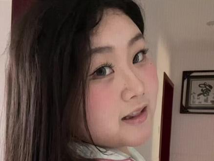 胖mm p图教程 大基数胖mmP图教程来啦✨
自然显瘦不畸形
手残党也能秒学会~
#胖mm修图 #大基数P图 #显瘦修图教程 #醒图教程 #普通人拍照