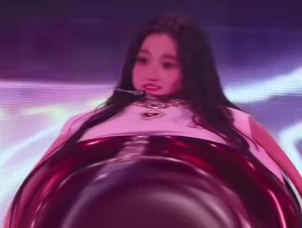 哈哈哈哈我怎能这么好看#虞书欣