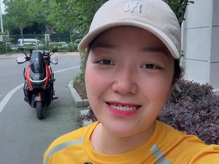 新上线违规预警功能,两大预警机制,以后接单心里更有数,也能随时把控情况~ 大家觉得怎么样?#骑手违规预警 #美团骑手 #骑手日常 #外卖女骑手 #美团外卖