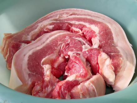 猪肉直接放盐里泡2天,味道比腊肉都香!学会了人人都夸你是大厨