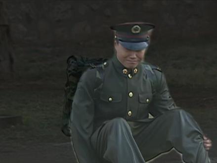 从钢七连跳槽到红三连,为什么是成才最正确的选择? #钢七连 #红三连 #士兵突击 #军旅剧 #剧情解读