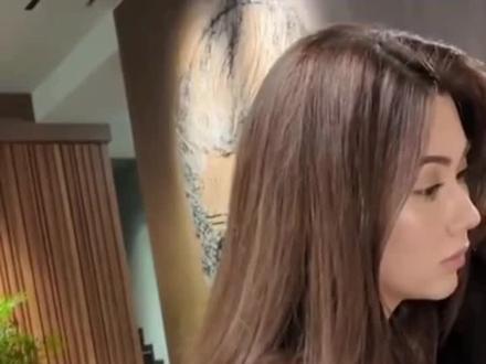 醋王miu! #Lenamiu 吃电风扇的醋,吃空调的醋,吃电视的醋,吃书本的醋,什么醋都吃! miu:我才不吃醋!哈哈哈,好可爱~