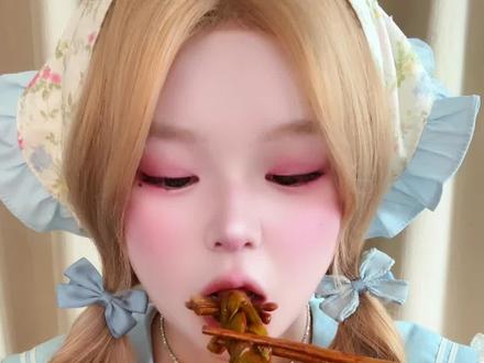 酱多多美食拼盘来喽!
#吃货日常 #美食vlog #拼多多百亿补贴