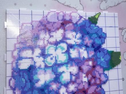 沉浸式烫豆-绣球花 大图烫豆的技巧就是 “活力最大+大力出奇迹”
#拼豆 #手工 #沉浸式 #绣球花 #每日分享
图纸:@啊咩啊咪
色号图:@香菜卷(两儿三女版)