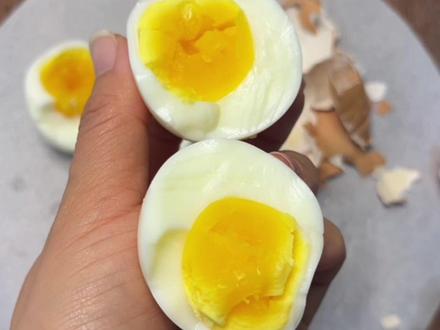 我看看谁还没吃上9分12秒的完美蛋#蛋神煮鸡蛋 #溏心蛋 #9分12秒鸡蛋 #煮鸡蛋