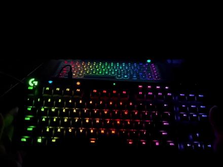 沉浸式开箱罗技G913tkl(二)g hub功能展示#csgo #机械键盘 #机械键盘推荐 #罗技键盘 #抖音热门 #罗技 #g913tkl #simple #男生的快乐有多简单 #键盘 #开箱 #开箱视频 #职业选手 #ghub #电脑 @罗技