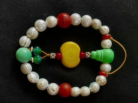 人老珠黄的讲法很多,今天来看一个理解起来对学历要求最低的版本:人老珠黄,珠老藏芒~#文玩 @DOU+小助手