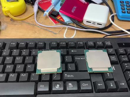 E5-2696V3这颗U千万不要购入,它就是垃圾中的垃圾。听我的。