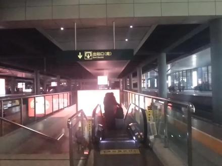 这下回家方便了#芜湖高铁站随拍 #轻轨二号线
