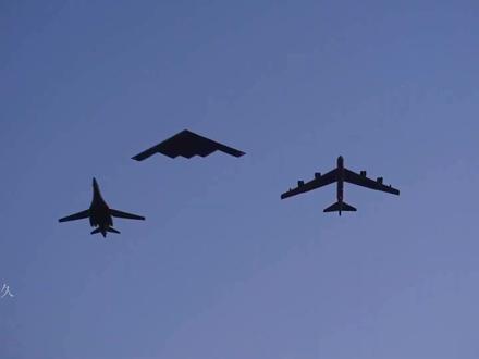 老美最强的三架轰炸机齐聚一堂,都是战轰中的顶级存在! #b2空中幽灵 #b1b枪骑兵 #b52同温层堡垒