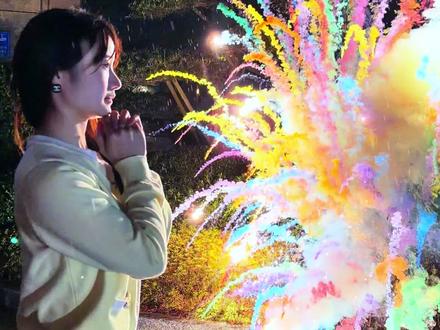 十秒教会你 如何用最小的七彩祥云出片
#出片教程 #最小的七彩祥云 #吉七彩